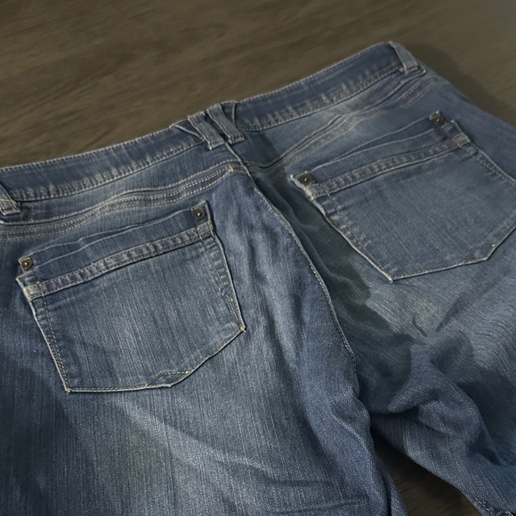 Democracy Distressed Blue Slim Jeans - Picture 4 of 6